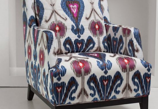 Material-textil-pentru-tapiterie-din-in-brodat-Kashmir-Azul