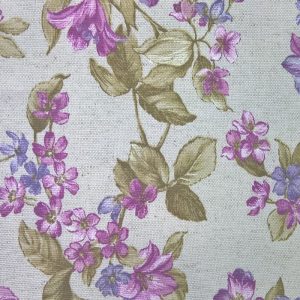draperii cu flori mov