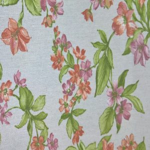 draperii cu flori colorate