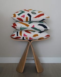 textile model etnic