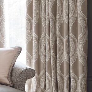 draperii din in cu broderie