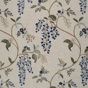draperii florale brodate