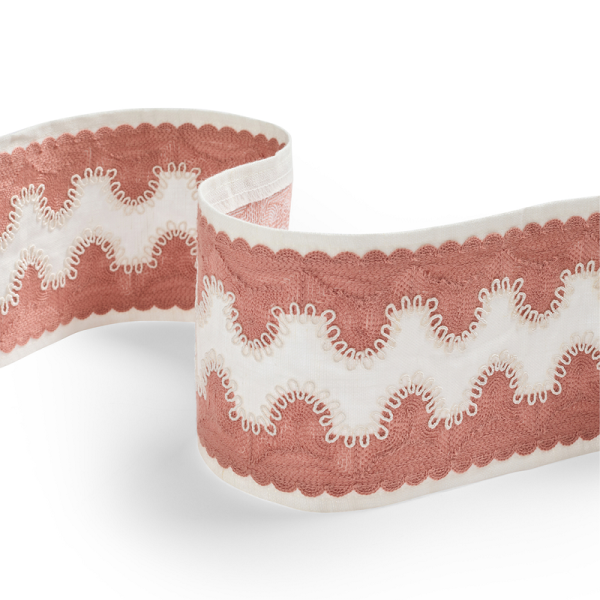 Bandă brodată decorativă Curlicue Braid Pink